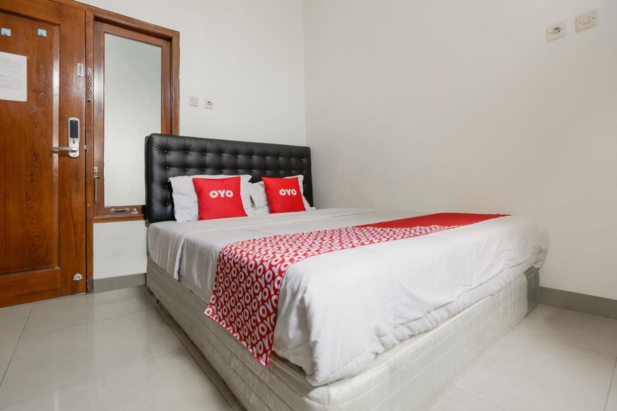 Super Oyo 3838 Tamansari Guest House Solo Exterior foto