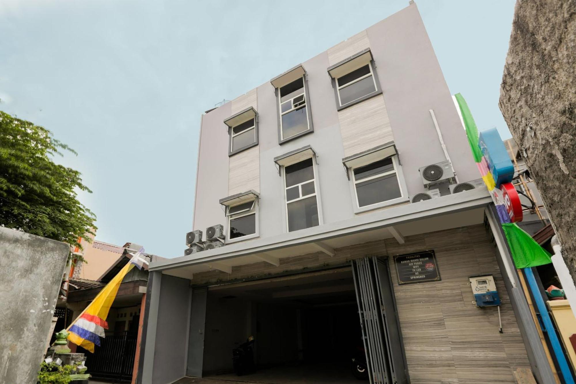 Super Oyo 3838 Tamansari Guest House Solo Exterior foto