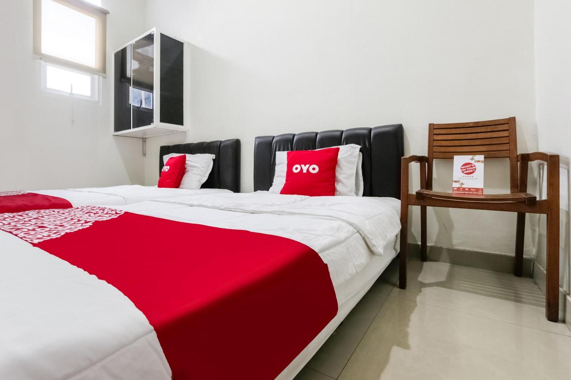 Super Oyo 3838 Tamansari Guest House Solo Exterior foto