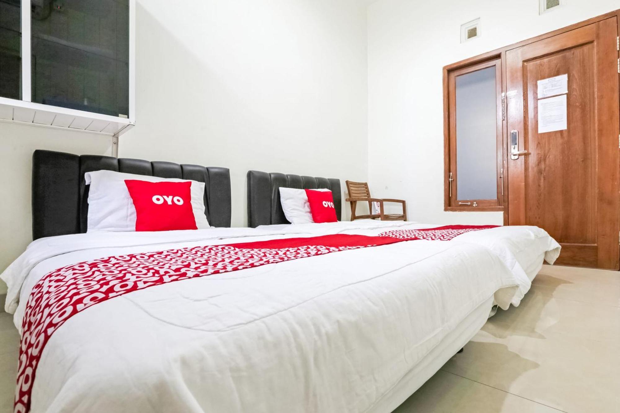 Super Oyo 3838 Tamansari Guest House Solo Exterior foto